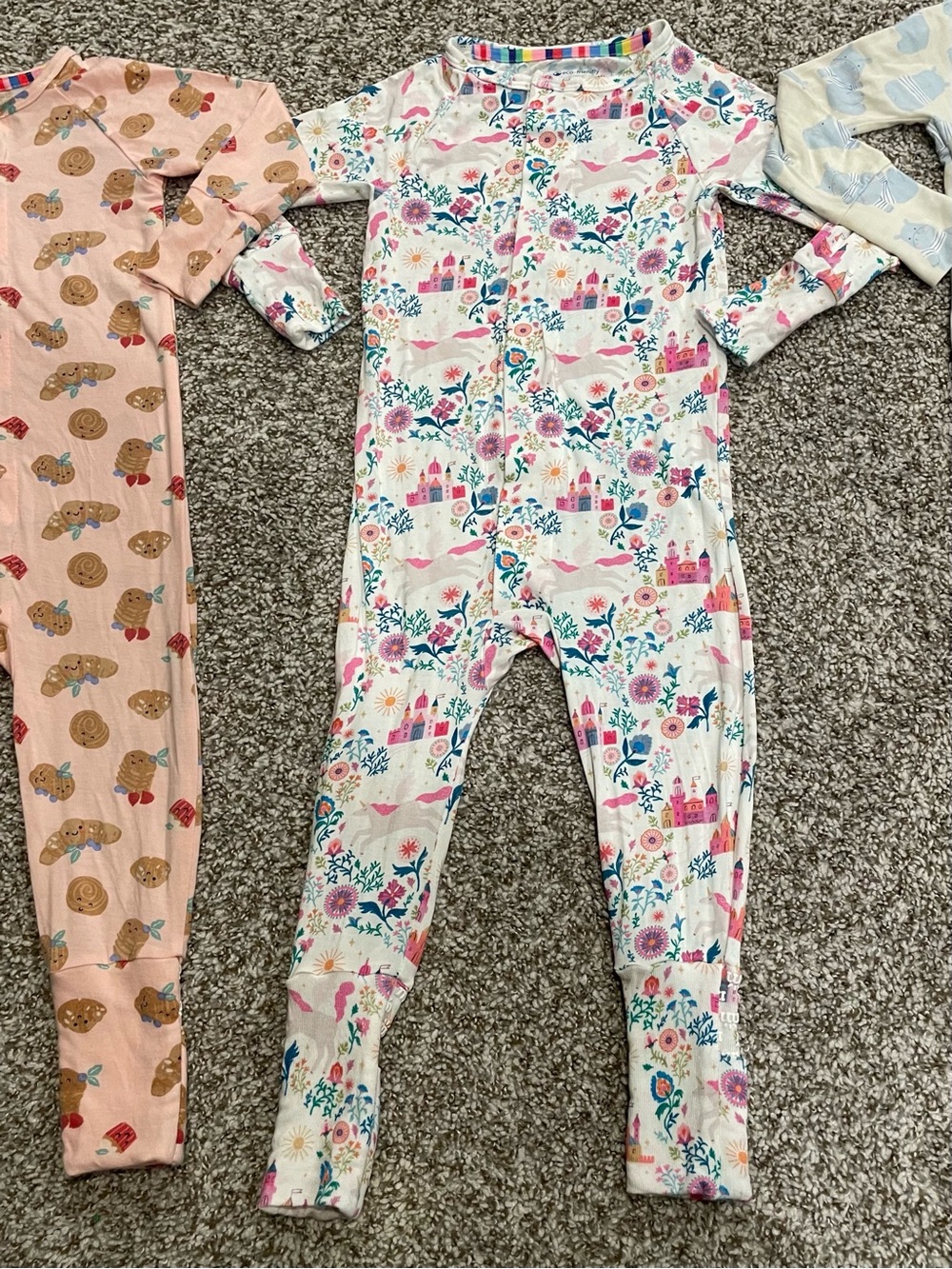 Magnetic Me Bundle - Picture 3 of 10